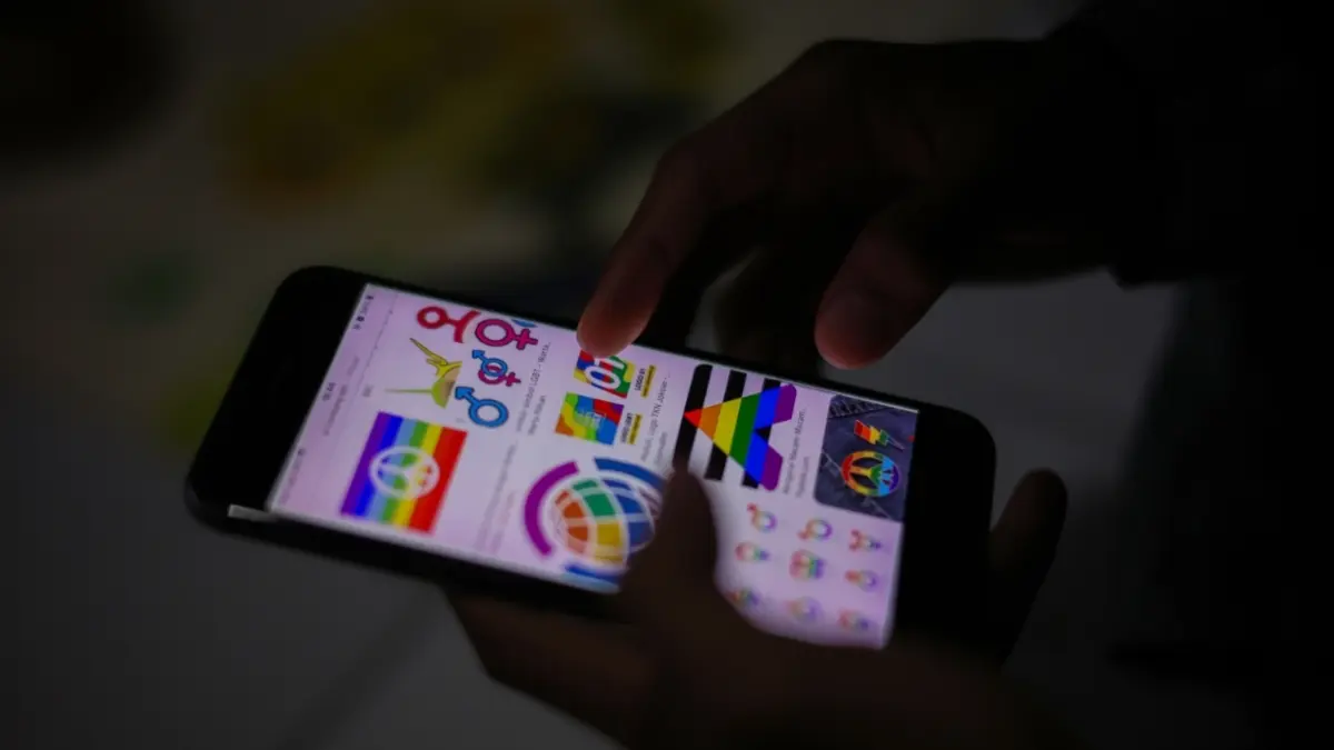 KAUM PELANGI: Komisi IV DPRD Kota Mataram membahas secara serius fenomena LGBT yang mulai mengusik ketenangan warga ibu kota.