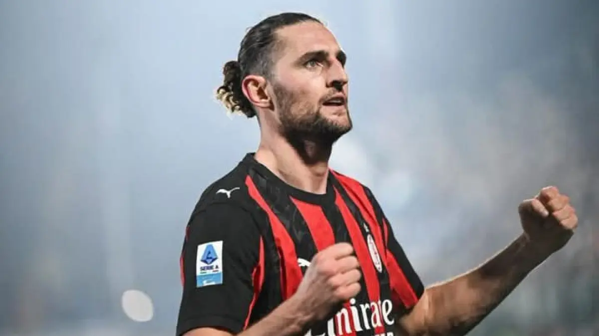 TANGGUH: Gelandang AC Milan Adrien Rabiot. (Istimewa) 