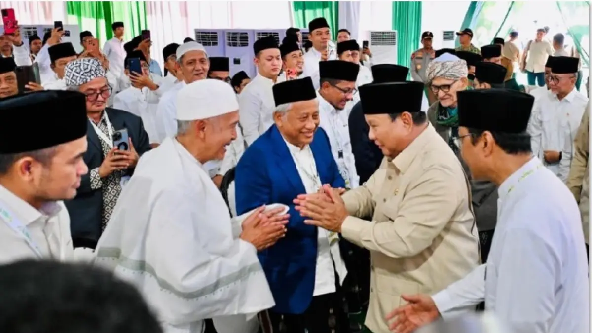KONBES NU: Presiden Prabowo Subianto menghadiri penutupan Musyawarah Nasional (Munas) Alim Ulama dan Konferensi Besar (Konbes) Nahdlatul Ulama (NU) 2026 di Institut Agama Islam (IAI) Syaichona Mohammad Cholil, Kabupaten Bangkalan, Jawa Timur, Selasa (23/6). (BPMI SETPRES/LAILY RACHEV)