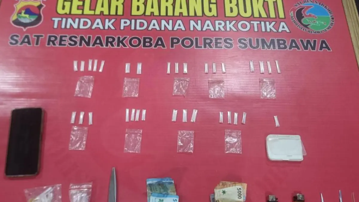 Barang bukti sabu yang diamankan dari tangan RB, Rabu (24/6).
