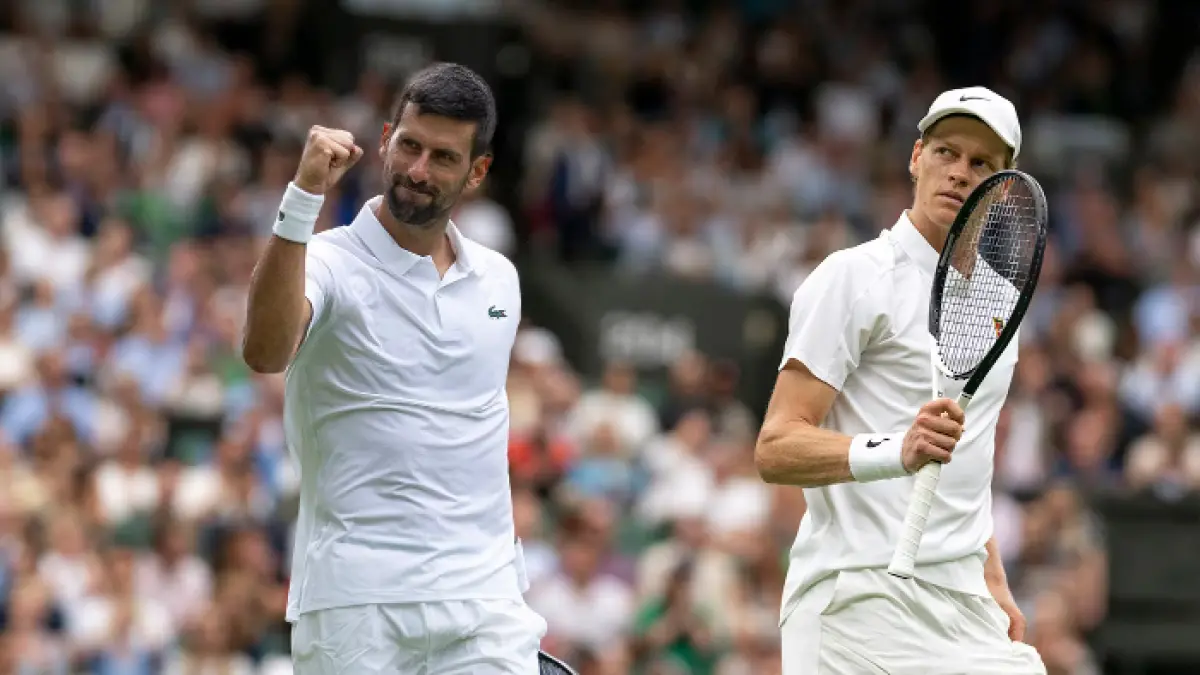Jannik Sinner dan Novak Djokovic berlatih bersama jelang Wimbledon 2026. Keduanya memburu gelar bergengsi di All England Club.