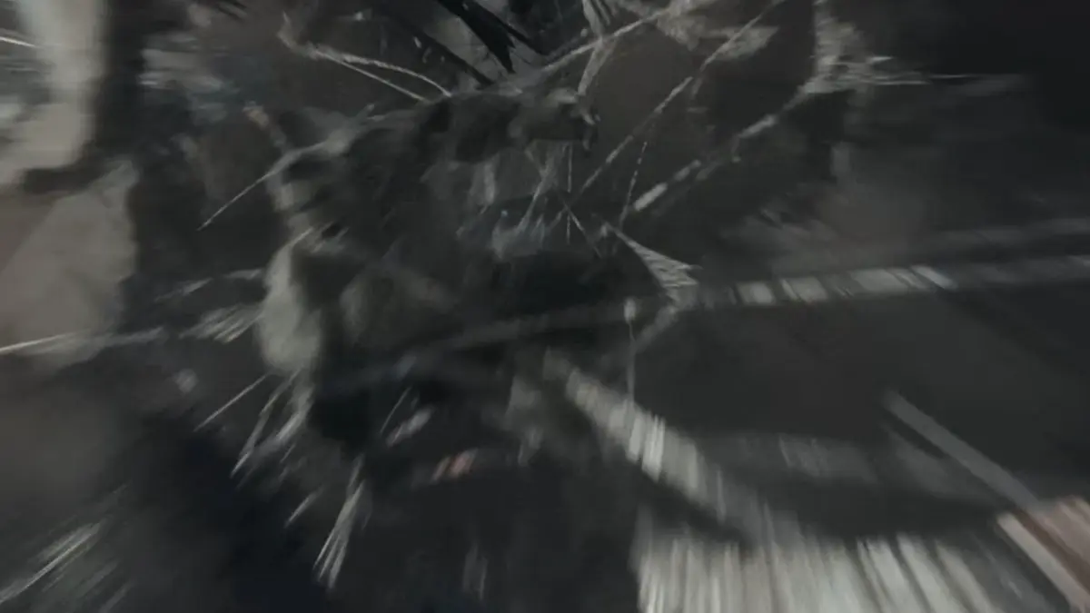 Penampakan yang diduga sebagai Grey Hulk dalam trailer Spider-Man: Brand New Day.