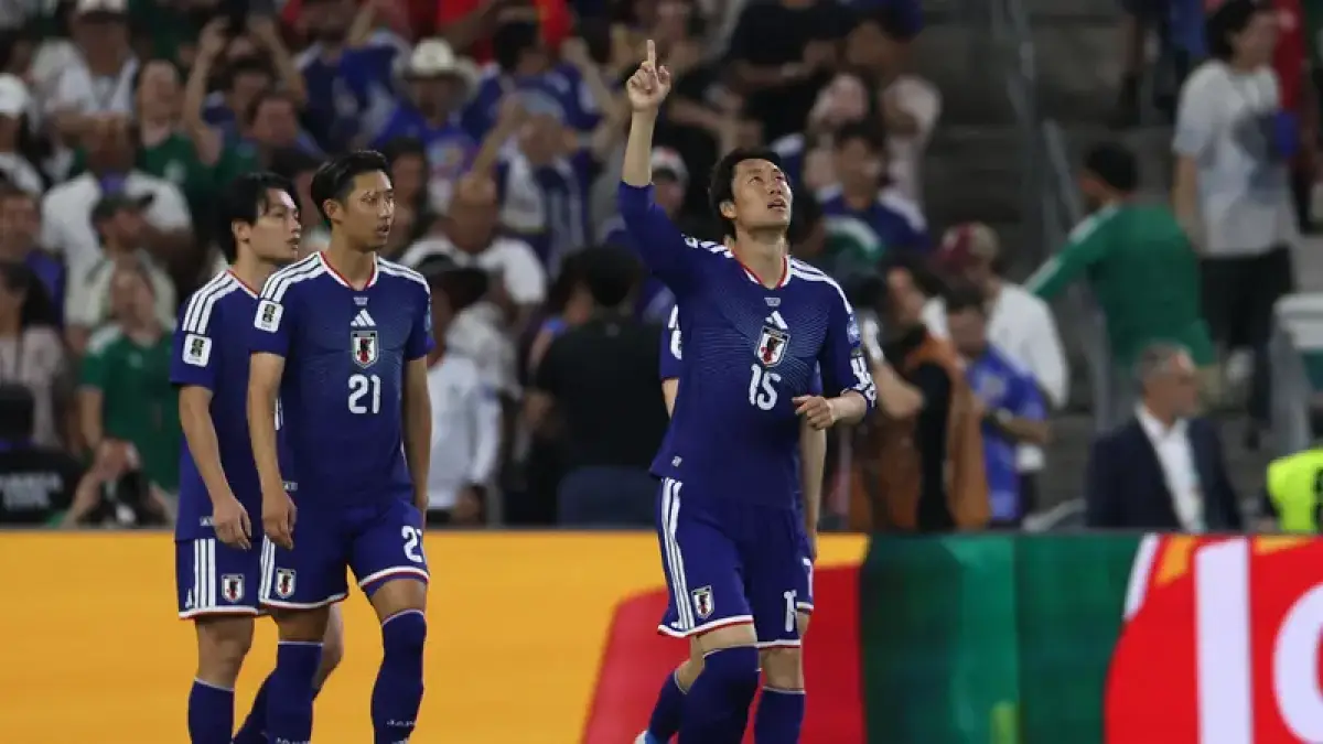 Pemain Jepang melakukan selebrasi usai mencukur Tunisia 0-4 pada babak penyisihan grup Piala Dunia 2026. (AFP)