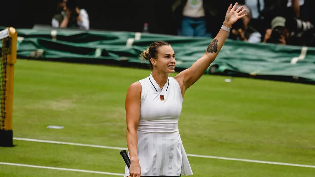 Aryna Sabalenka bangkit dari ketertinggalan untuk mengalahkan McCartney Kessler di Wimbledon 2026 dan melaju menghadapi Jelena Ostapenko. (Instagram Aryna Sabalenka)