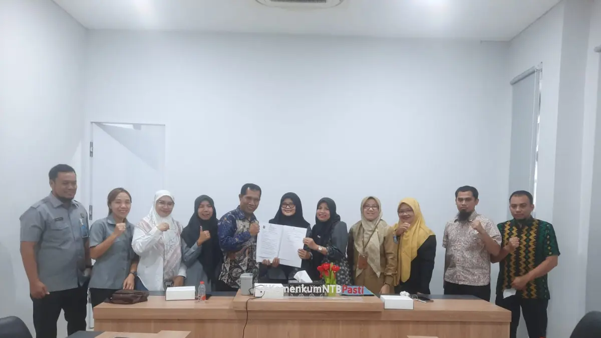 Tim Perancang Peraturan Perundang-undangan Kanwil Kemenkum NTB bersama Pemerintah Kota Bima membahas harmonisasi Raperwali tentang Instalasi Farmasi guna mewujudkan regulasi yang berkualitas, selaras dengan peraturan perundang-undangan, dan mendukung pelayanan kesehatan yang profesional.