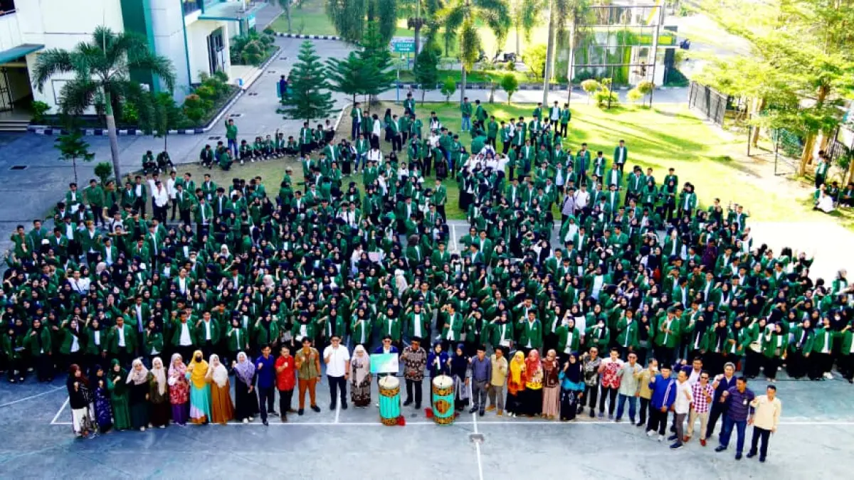 Pelepasan mahasiswa KKN di UMMAT.