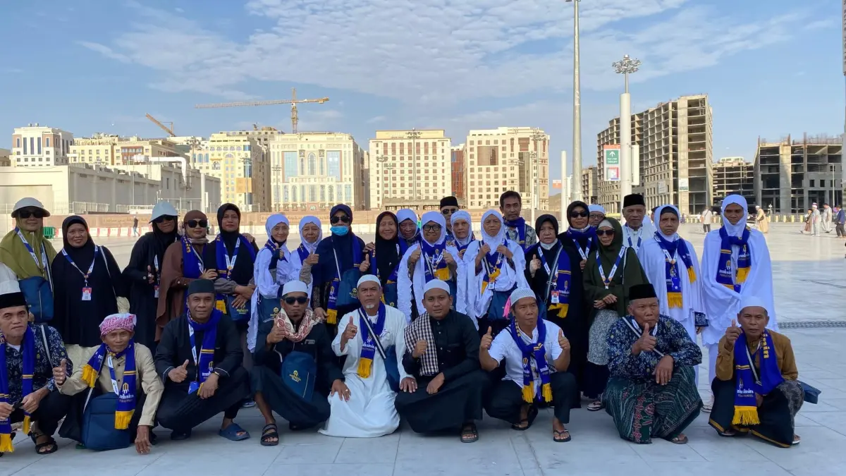 PELAYANAN MAKSIMAL: Jamaah Muhsinin Tour and Travel melaksanakan rangkaian ibadah di Tanah Suci dengan pendampingan pembimbing ibadah dan mutawif profesional.