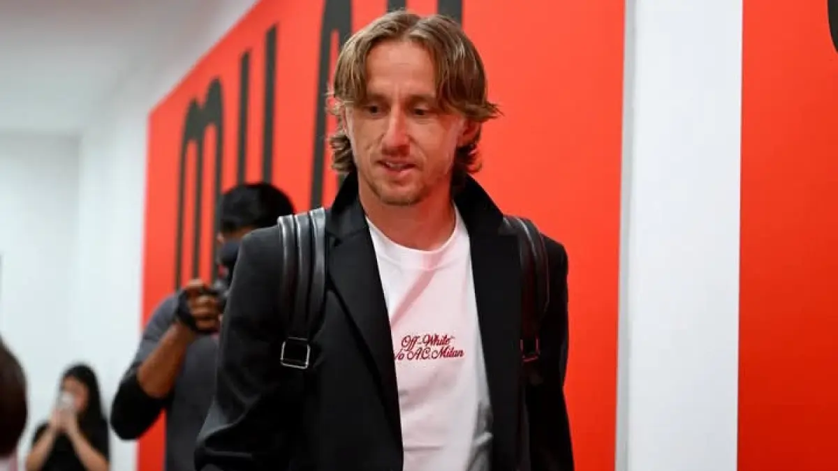 LAST DANCE: Luka Modric kemungkinan akan memperpanjang kerja samanya dengan AC Milan. (Istimewa) 