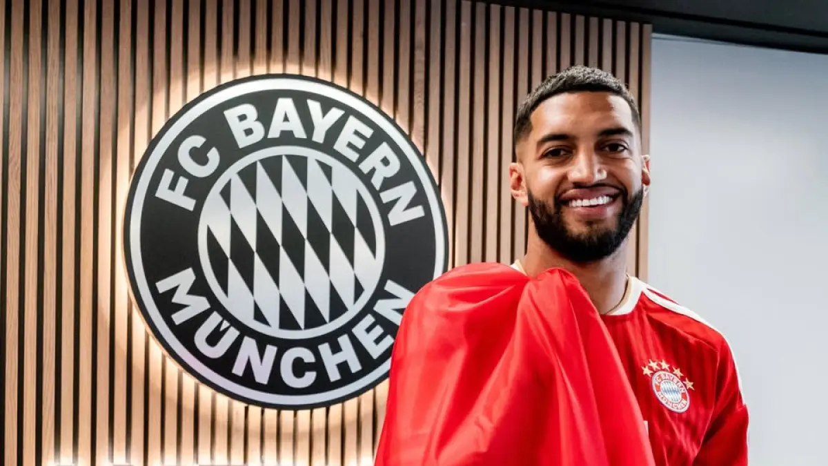 Kena karma instan! Remehkan gaji Ismael Saibari di PSV Eindhoven, wanita ini nangis minta balikan usai sang pemain dipinang Bayern Munchen.