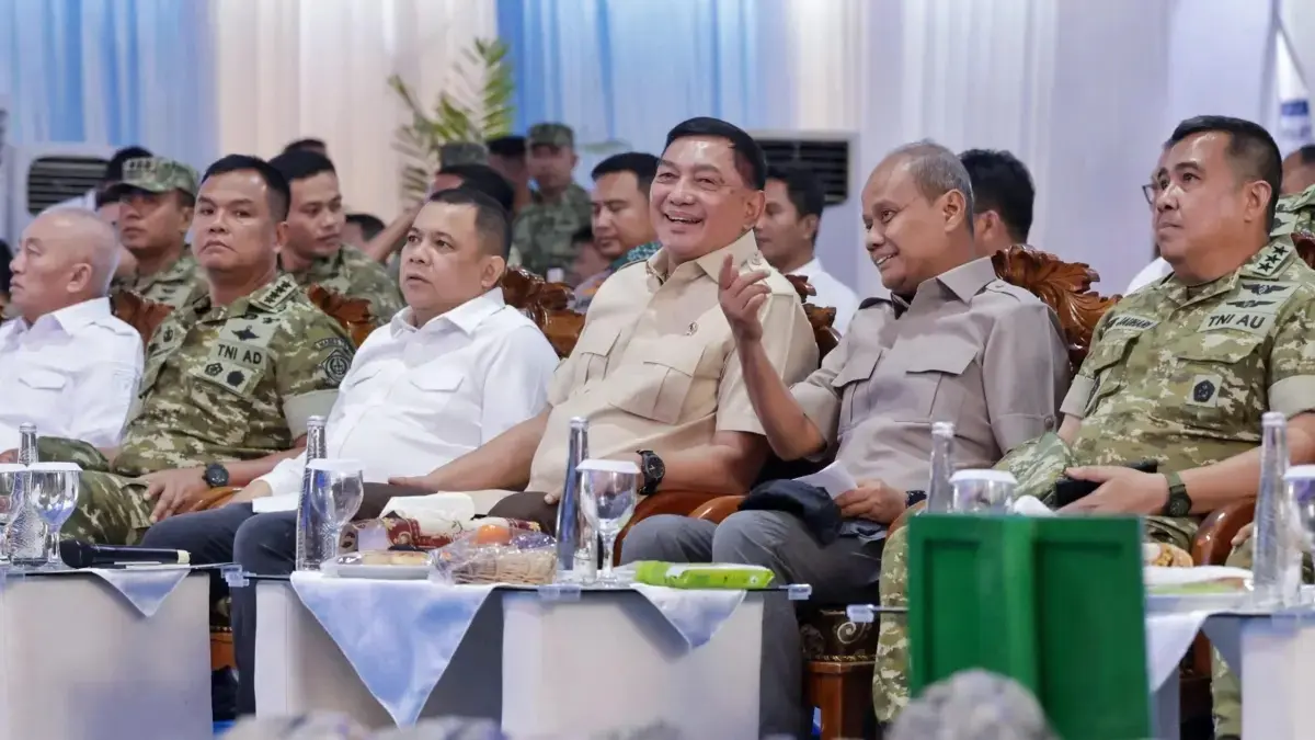 Menhan Sjafrie Sjamsoeddin saat menghadiri peletakan batu pertama pembangunan pabrik amunisi di Batulicin, Kalsel. (Kemhan)