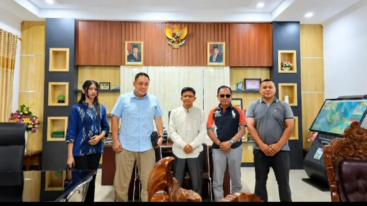 KELOLA SAMPAH: Pihak investor bertemu dengan Sekda dan beberapa pejabat Pemda KLU, beberapa waktu lalu.