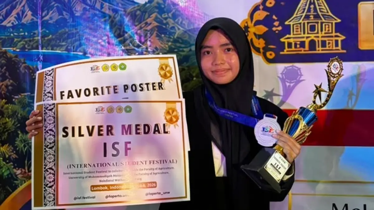 MEMBANGGAKAN: Kautsar Ratu Bilqis, siswi MAN 2 Mataram lolos finalis GYC di Mesir.