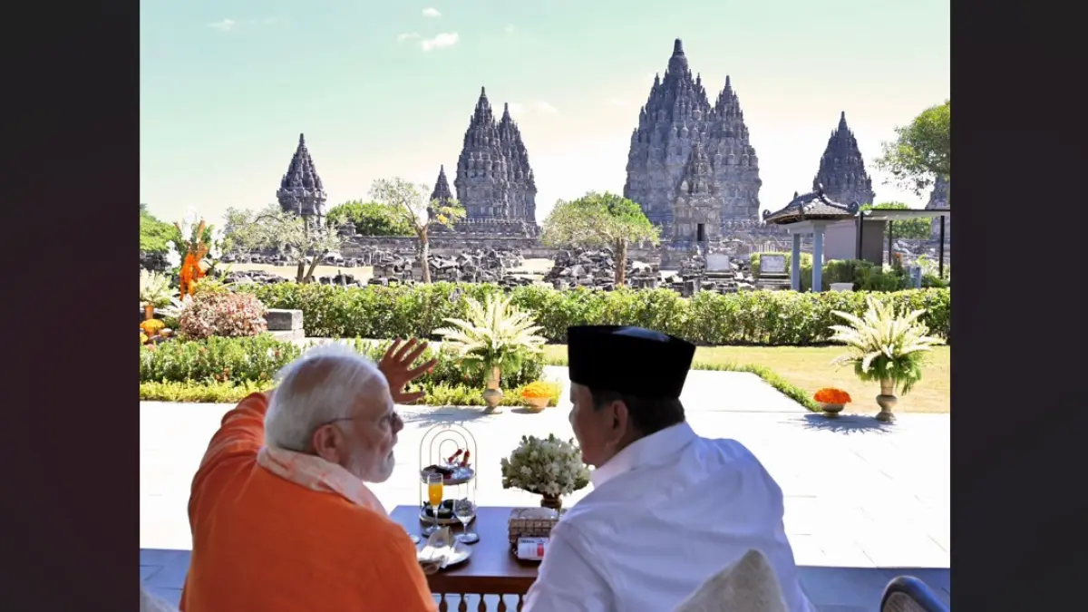Candi Prambanan Jadi Saksi Persahabatan Indonesia-India, Presiden Prabowo dan PM Modi Sepakati Kerja Sama Konservasi Warisan Dunia. (BPMI Setpres)