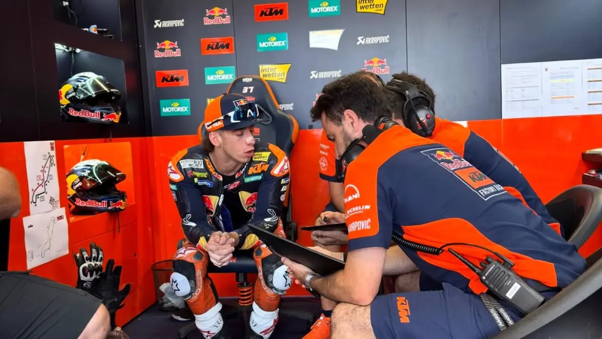 Pedro Acosta resmi dinyatakan fit usai operasi carpal tunnel syndrome dan siap kembali membela KTM pada MotoGP Jerman 2026 di Sachsenring. (Instagram Pedro Acosta)