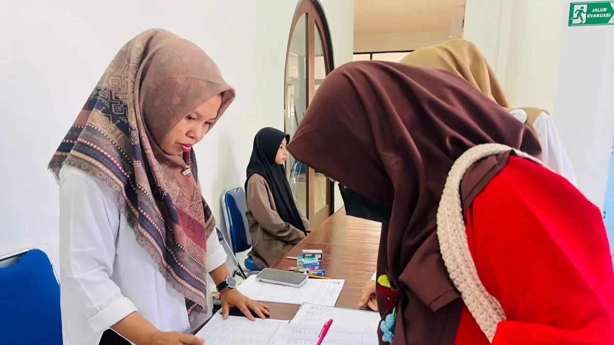 PELATIHAN: Sejumlah pelaku UMKM rintisan di NTB yang mengikuti kegiatan pelatihan penyusunan business plan di aula PLUT KUMKM NTB, Rabu (8/7). (IST/LOMBOK POST)