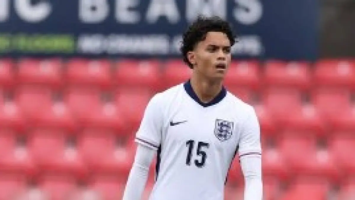 Pemain muda Arsenal Kyran Thompson menjadi rekrutan Newcastle United.