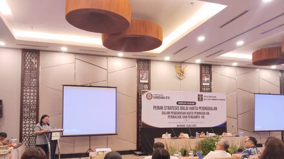 Kepala Divisi Pelayanan Hukum Kanwil Kemenkum NTB Anna Ernita menghadiri diskusi hukum tentang peran strategis Balai Harta Peninggalan dalam memperkuat kepastian hukum keperdataan di Mataram.