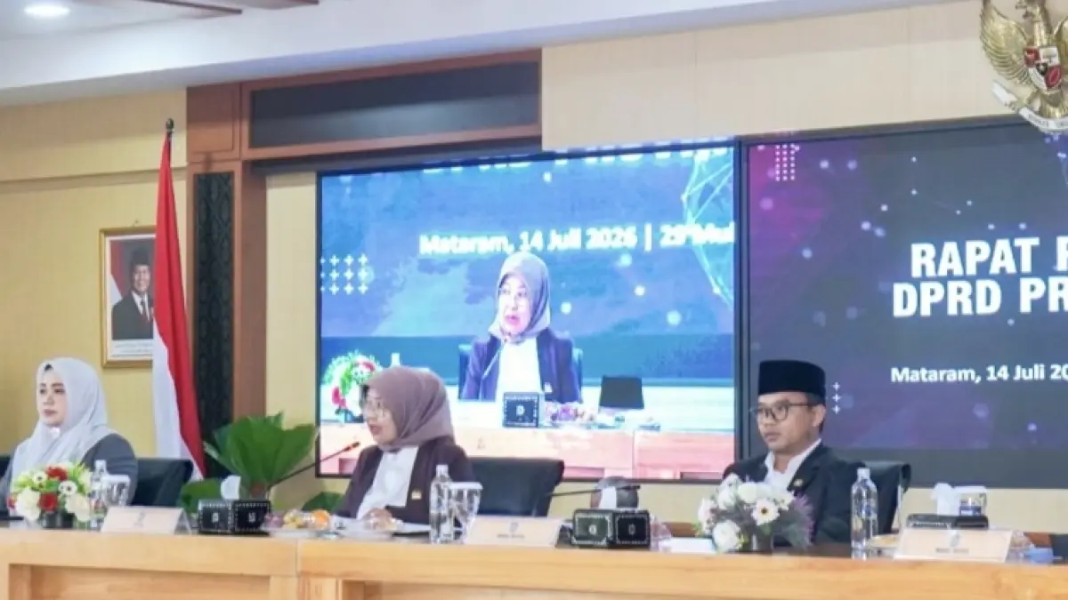 DPRD NTB menggelar rapat paripurna penyerahan rancangan Kebijakan Umum Anggaran (KUA) dan Prioritas Plafon Anggaran Sementara (PPAS) APBD 2027, Selasa (14/7).