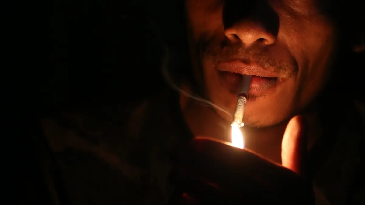 ILUSTRASI: Pemkot Mataram tengah dibuat galau gara-gara iklan rokok. Di satu sisi merupakan sumber PAD, tapi di sisi lain risikonya menjadi lebih sulit menaikkan status Kota Layak Anak. 