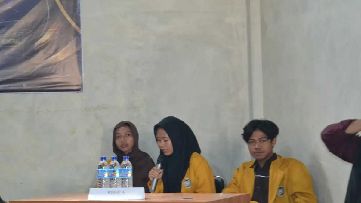 ADU GAGASAN: Suasana lomba debat mahasiswa di Kampus AKBIL. Kegiatan ini jadi agenda tahunan.