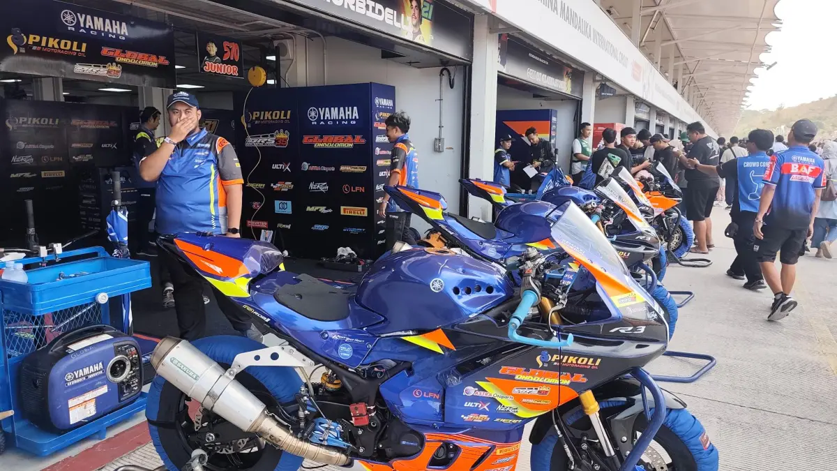 Sirkuit Internasional Mandalika menjadi panggung selebrasi satu dekade berjalannya ajang balap legendaris, Yamaha Sunday Race (YSR) 2026 pekan ini. 