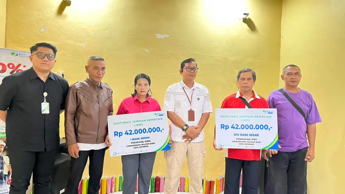 BPJS Ketenagakerjaan NTB Sosialisasikan Program Jaminan Sosial Ketenagakerjaan dan Serahkan Manfaat Rp84 Juta di Kelurahan Cakranegara Selatan Baru.