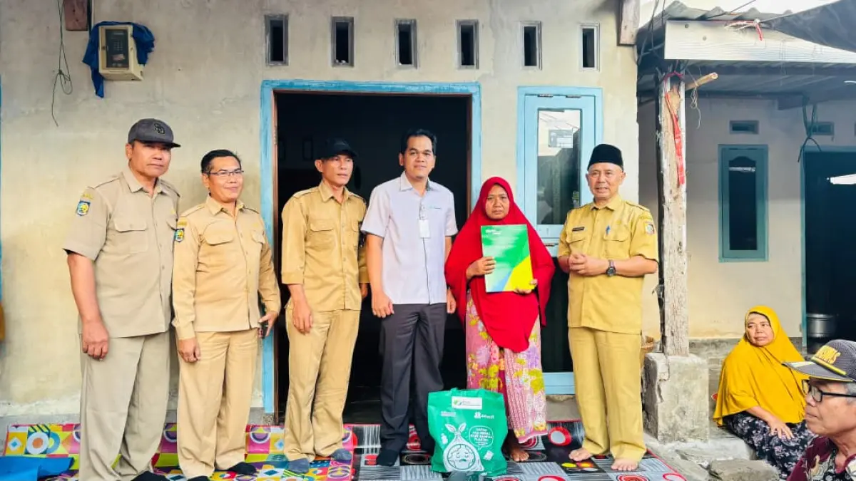 KECELAKAAN KERJA: Disnakertrans bersama BPJS Ketenagakerjaan Lombok Timur saya mengunjungi keluarga nelayan yang meninggal dunia saat melaut. 