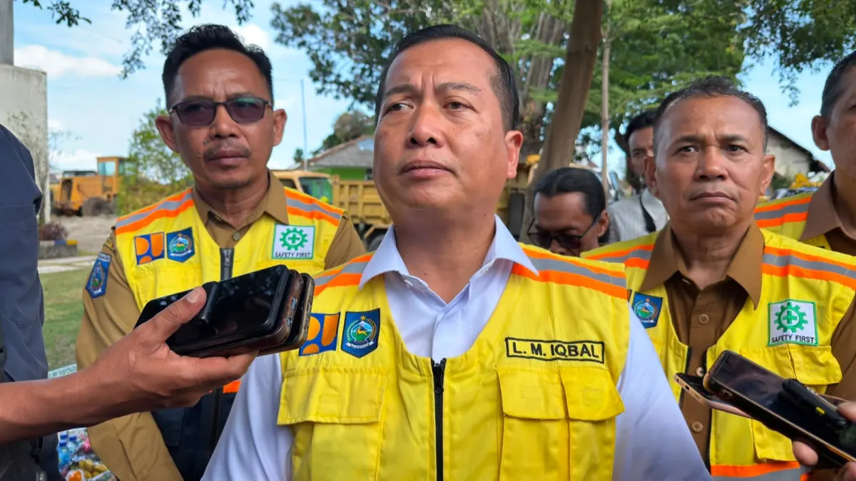 Gubernur NTB Lalu Muhamad Iqbal. (YUYUN/LOMBOK POST)