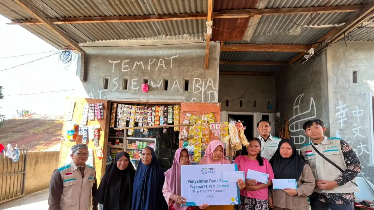 PT PLN (Persero) UIW NTB melalui YBM PLN UP3 Sumbawa menyalurkan bantuan modal usaha kepada enam pelaku UMKM di Kebayan, Kelurahan Uma Sima, Kabupaten Sumbawa. 