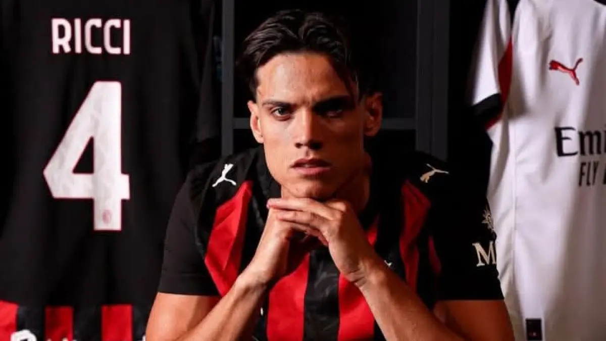 GELANDANG: Samuele Ricci, pemain AC Milan yang disebut segera angkat kaki. (Istimewa) 