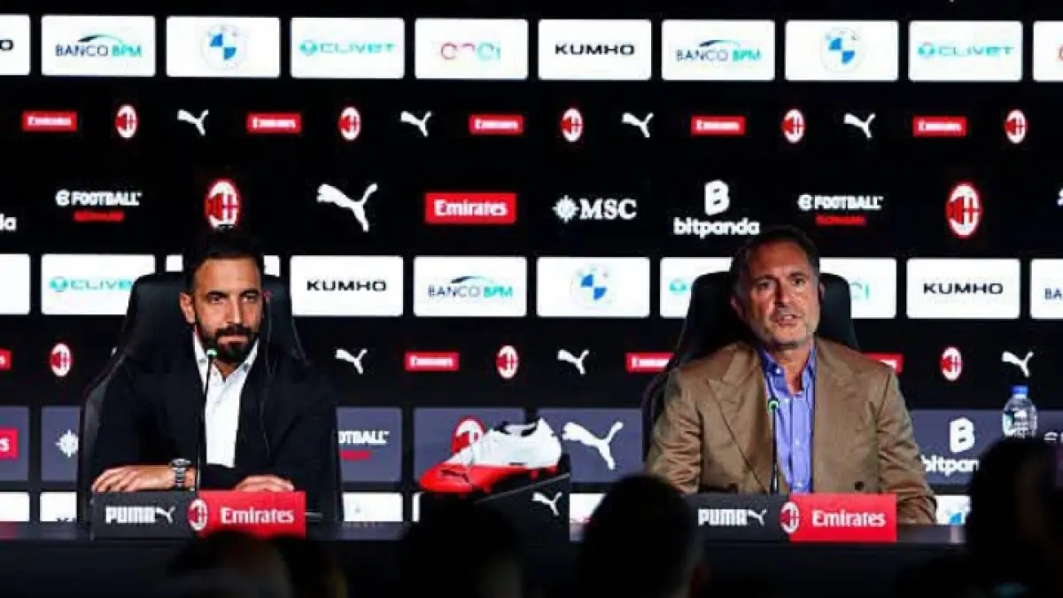 KONFERENSI PERS: Juru taktik AC Milan Ruben Amorim dan Owner Gerry Cardinale saat perkenalan pelatih baru. (Istimewa) 
