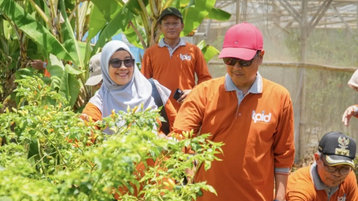 Momen Sekda Kota Mataram Lalu Alwan Basri bersama anggota TPID saat melakukan Capacity Building ke Champion Cabai Nasional di Lombok Timur, pada Oktober 2025 lalu.