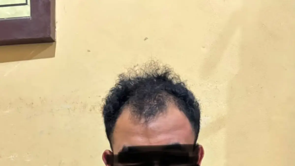 AMANKAN: Salah seorang terduga pelaku curanmor di Terata yang berhasil diamankan polisi. 
