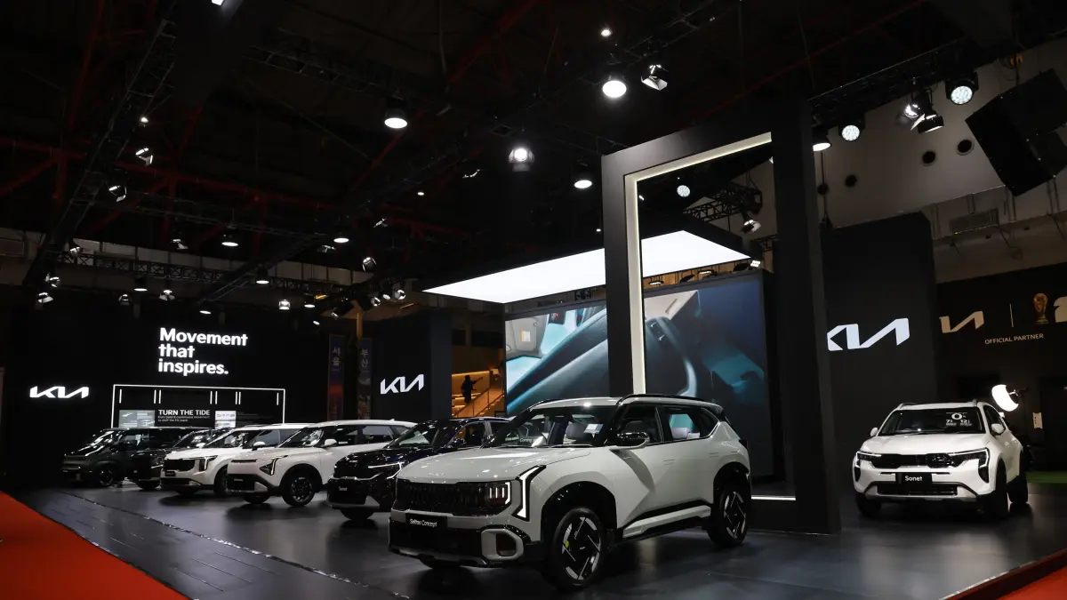 KUALITAS TERBAIK: Sejumlah mobil Kia yang akan meramaikan GAIKINDO Indonesia International Auto Show (GIIAS) 2026 pada 29 Juli-9 Agustus 2026 di Indonesia Convention Exhibition (ICE) BSD City, Tangerang. (IST/LOMBOK POST)