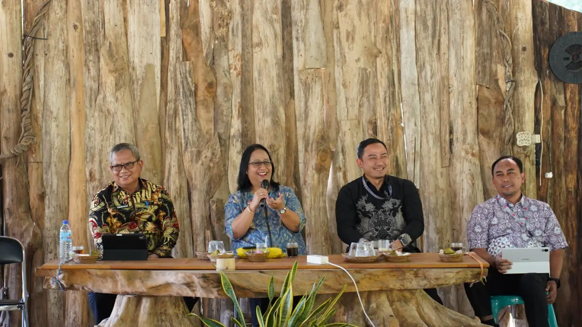 Tim Pemeriksa Substantif Indikasi Geografis bersama Pemerintah Kabupaten Lombok Utara dan MPIG mengevaluasi hasil pemeriksaan Kopi Robusta Rinjani Lombok Utara.