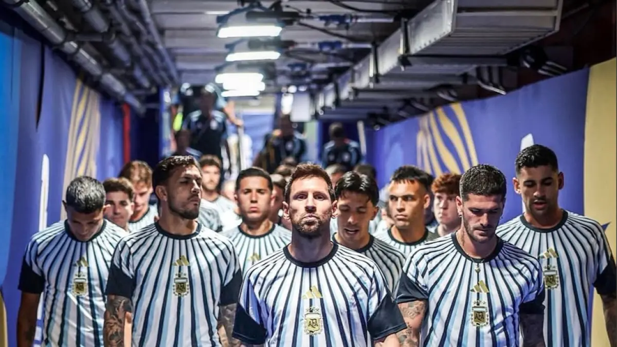 Bahasa tubuh pemain Argentina di Final Piala Dunia 2026 disorot. Pesan misterius Lionel Messi ke tim tunjukkan adanya tekanan berat.
