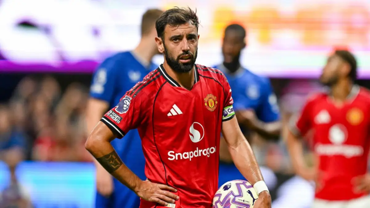 Bruno Fernandes buka peluang tinggalkan Manchester United. Galatasaray siap tebus klausul pelepasan sang kapten di musim panas 2026.