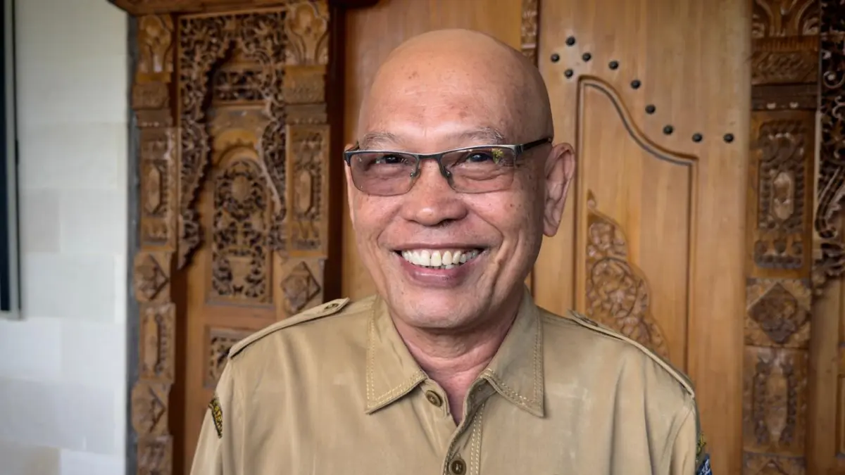 Kepala DPMPD Dukcapil NTB Lalu Hamdi. (YUYUN/LOMBOK POST).