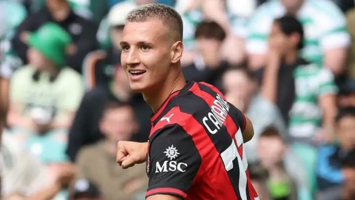 MUDA BERBAHAYA: Francesco Camarda mencetak dua gol saat AC Milan menahan imbang Glasgow Celtic. (Istimewa) 