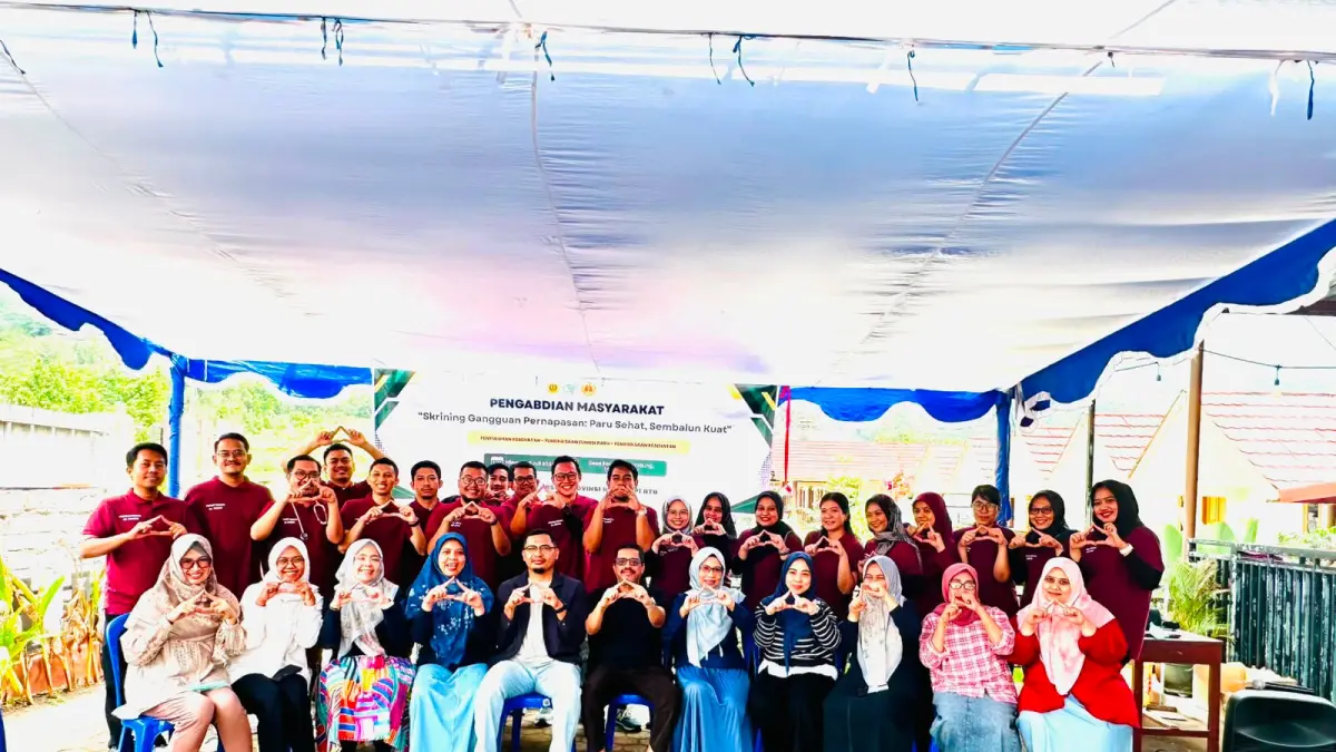 Pengabdian masyarakat bertajuk "Paru Sehat, Sembalun&nbsp;
Kuat" di Desa Sembalun Bumbung, Kecamatan Sembalun, Kabupaten Lombok Timur, Minggu (19/7/2026).