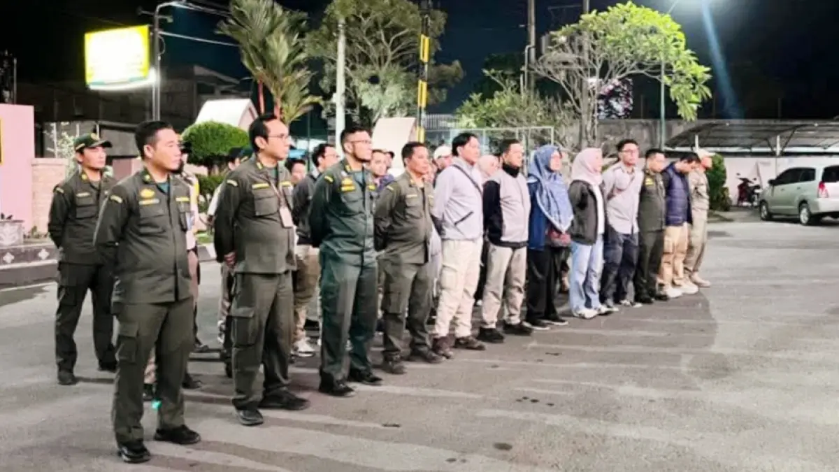 Satpol PP Provinsi NTB memperketat pengawasan lalu lintas ternak dan produk hewan di pintu-pintu gerbang pulau.