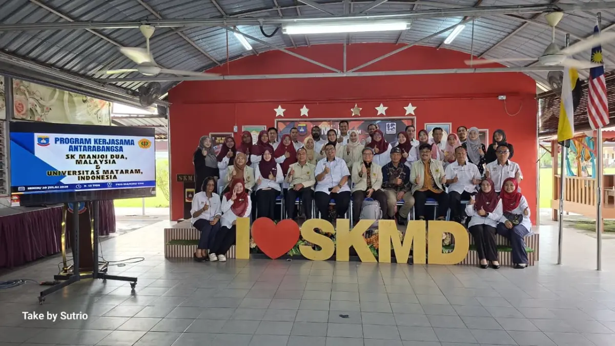 KOLABORASI: Tim Universitas Mataram bersama guru Sekolah Kebangsaan Manjoi 2, Ipoh, Perak, Malaysia, dalam kegiatan pelatihan bahan ajar digital berbasis etnosains. 