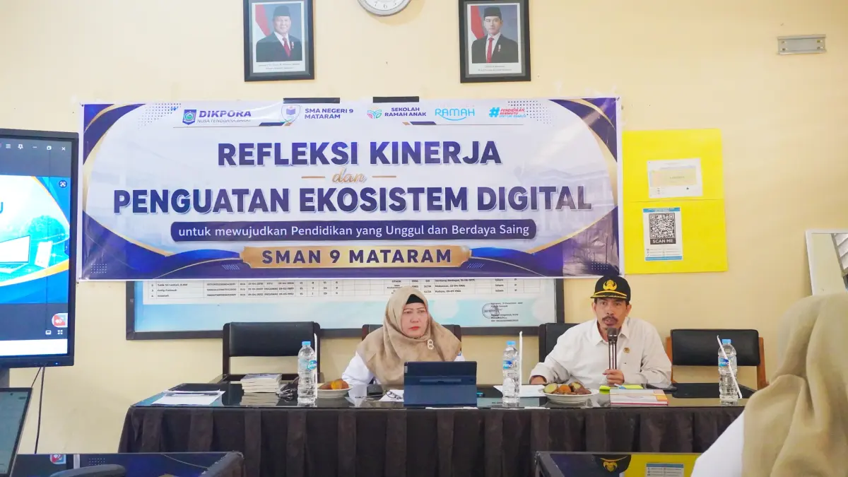 Rapat kerja diikuti kepala sekolah, pengawas pembina, KCD Dikpora Wilayah I, komite sekolah, guru, serta tenaga kependidikan. 