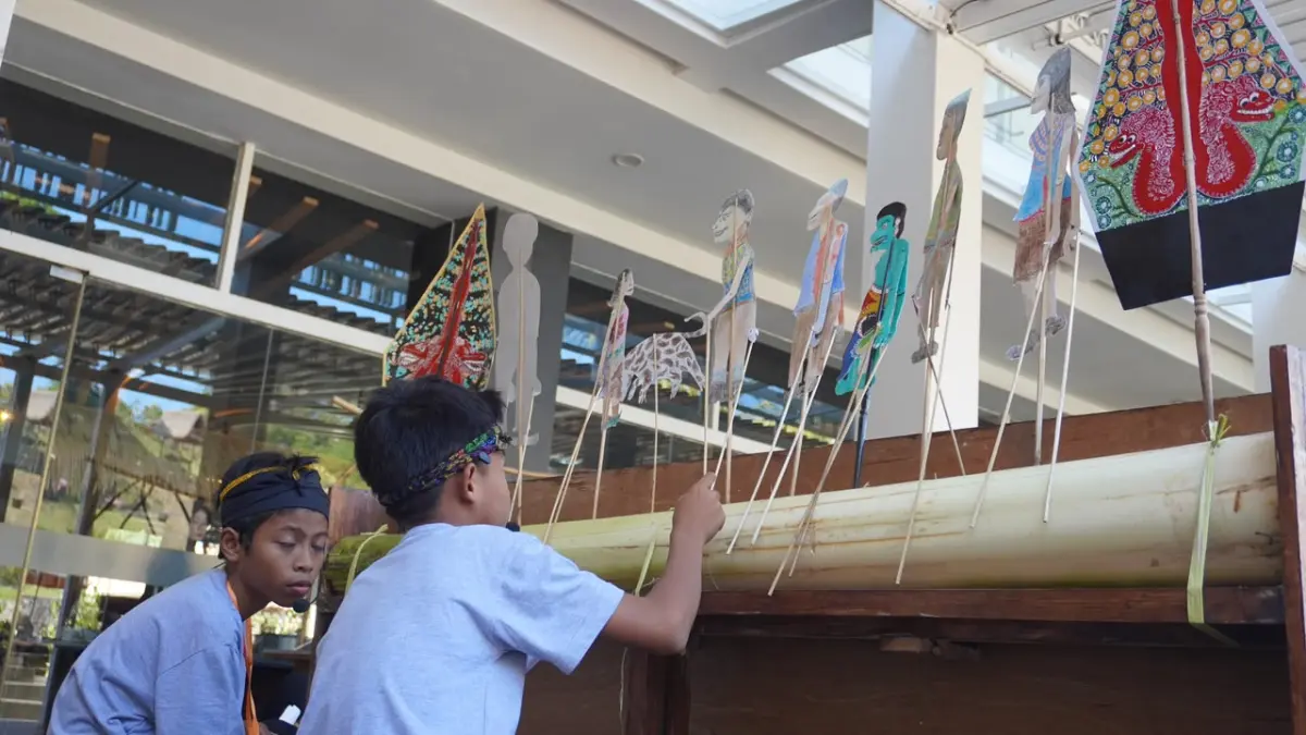Dalam rangka perayaan Hari Anak Nasional 2026, Aruna Senggigi Resort & Convention menyelenggarakan kegiatan Kids Activity pada Minggu (26/7) sebagai bentuk kepedulian terhadap tumbuh kembang anak melalui ruang belajar yang kreatif, menyenangkan, dan penuh interaksi.