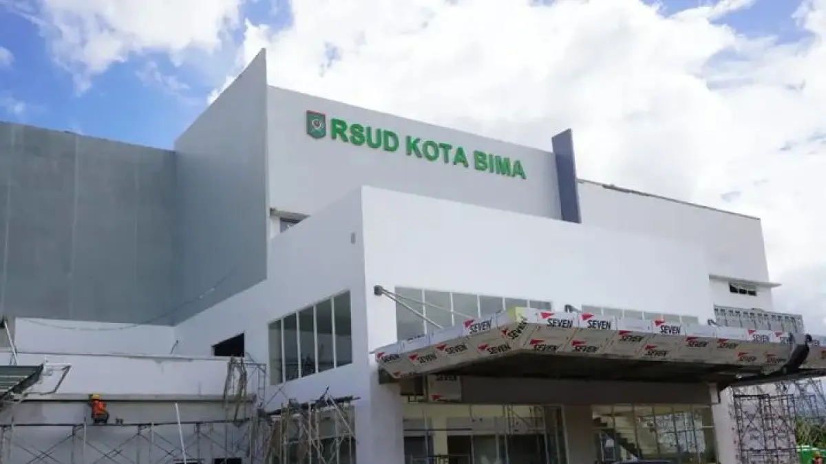 Pembangunan gedung rawat inap RSUD Kota Bima. (Dok/Lombok Post)