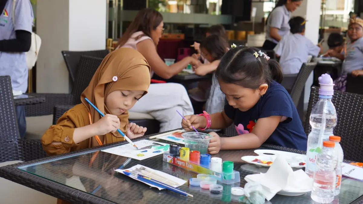 Dalam rangka perayaan Hari Anak Nasional 2026, Aruna Senggigi Resort & Convention menyelenggarakan kegiatan Kids Activity pada Minggu (26/7) sebagai bentuk kepedulian terhadap tumbuh kembang anak melalui ruang belajar yang kreatif, menyenangkan, dan penuh interaksi.