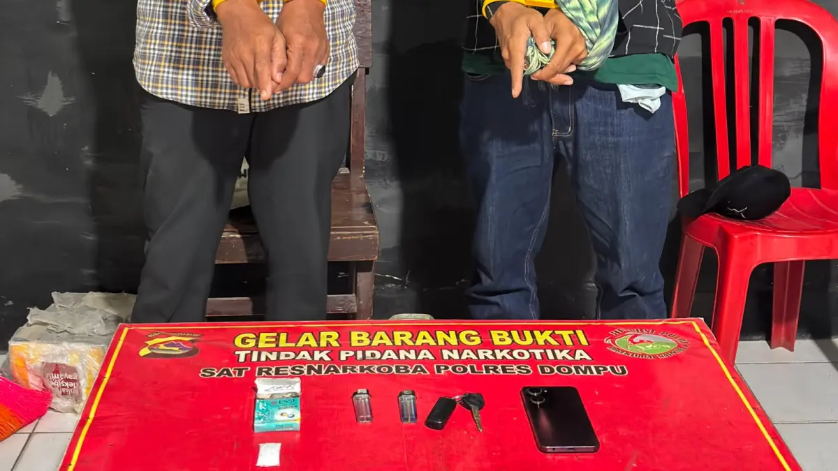 BARANG BUKTI: Ini barang bukti sabu yang diamankan tim Satresnarkoba Polres Dompu, Kamis (30/7). (POLRES DOMPU FOR LOMBOK POST)