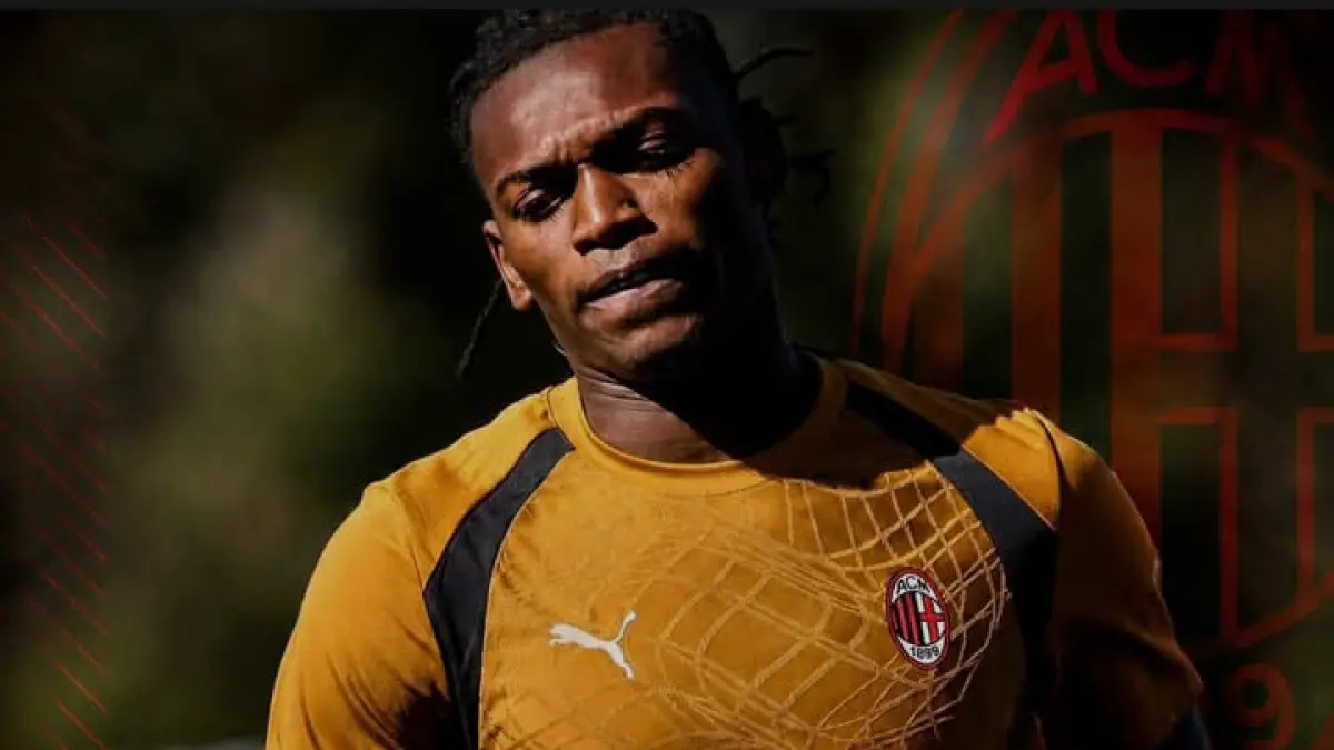 BELUM LAKU: Bintang AC Milan Rafael Leao. (Istimewa) 