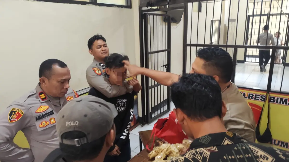 Pelaku AR ketahuan hendak menyelundupkan sabu ke dalam Rutan Polres Bima Kota, Jumat (31/7).