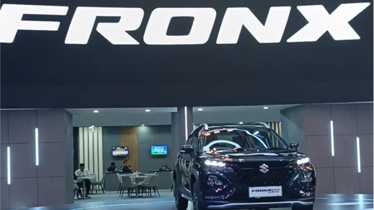 Suzuki meluncurkan varian flagship terbaru Fronx SGX Hybrid Kuro, Penambahan fitur DVR melengkapi sistem keamanan demi keselamatan.